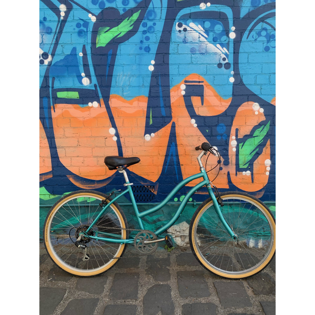 Bonnie Boulevarde (Vintage Teal Cruiser)