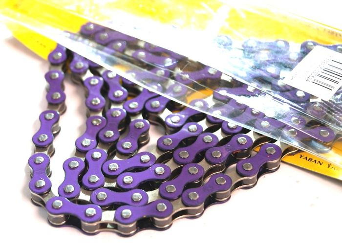 YBN S-410 Singlespeed Chain — 1/8" x 112 Links / Purple