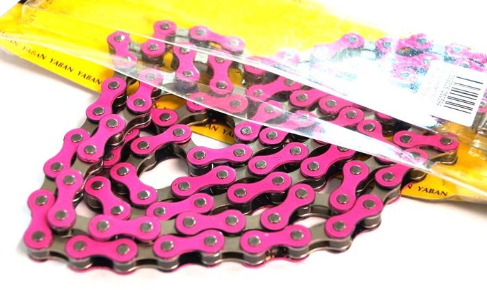 YBN S-410 Singlespeed Chain — 1/8" x 112 Links / Pink