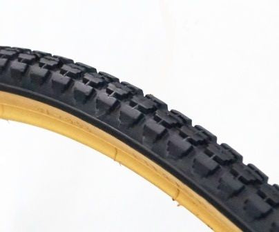 Vee Block Pattern Wire Bead Tyre  — 28 x 1 3/8" (37-642) / Gum Wall
